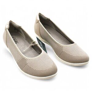 Cliffs by White Mountain Flats